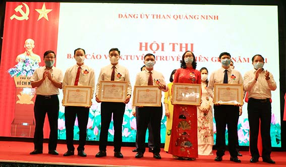 Tham gia hội thi báo cáo viên, tuyên truyền viên giỏi do Đảng ủy Than Quảng Ninh tổ chức